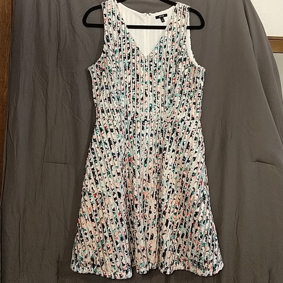 Apt. 9 Dresses & Skirts - APT 9 Floral Dress, Size 16